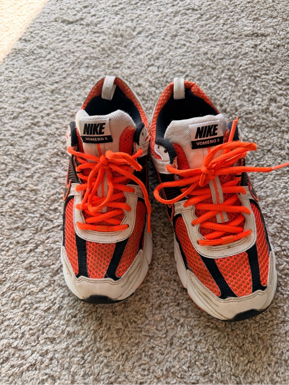Nike Vomero 5 Sneakers Orange and white